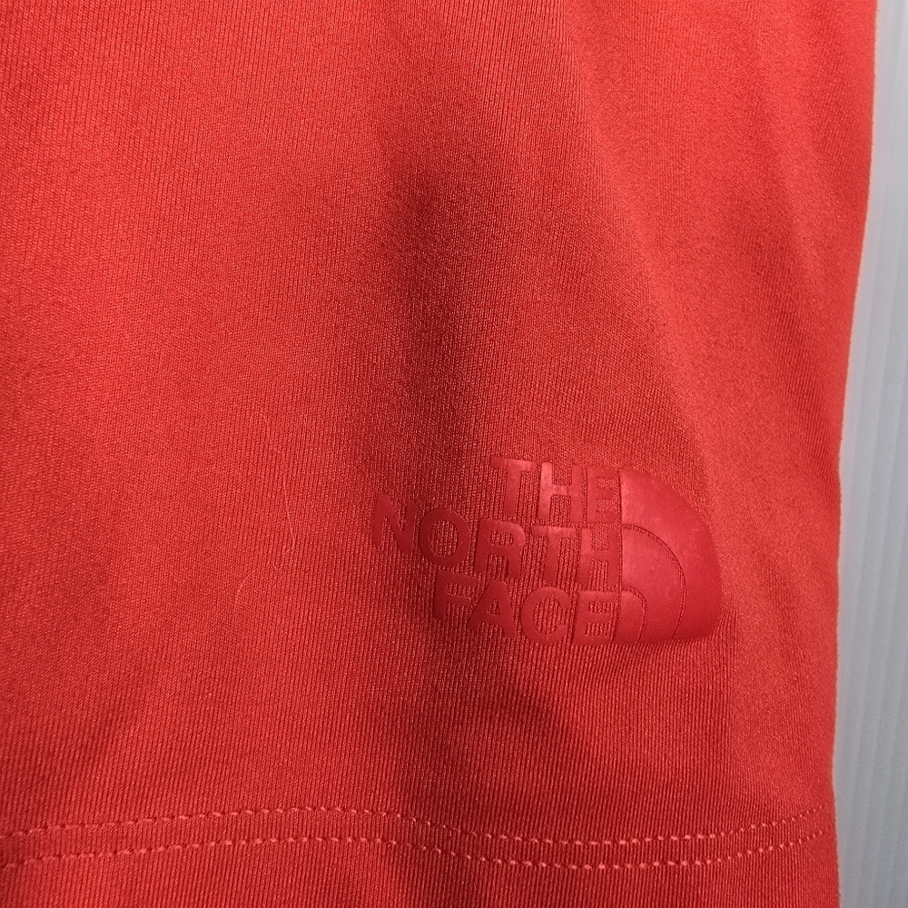 The North Face Women's Red Bike Shorts Size M Pockets - Picture 7 of 12